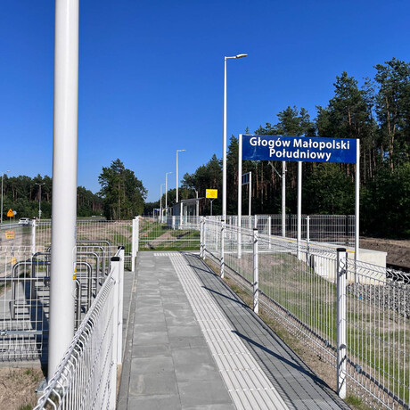 Budowa linii kolejowej z Rzeszowa na lotnisko w Jasionce [sierpień 2023] - fot 11